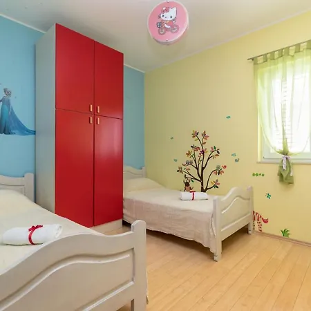 Apartment Apartman Kiara Hana Split