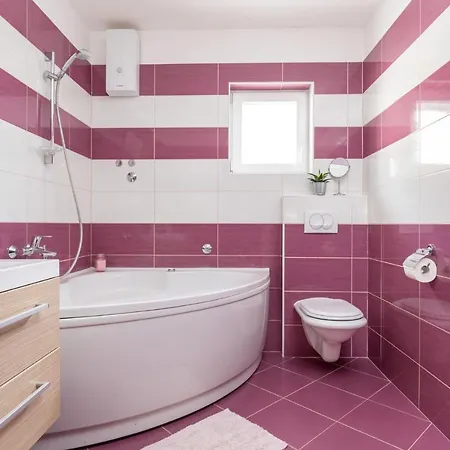 Apartman Kiara Hana * Split
