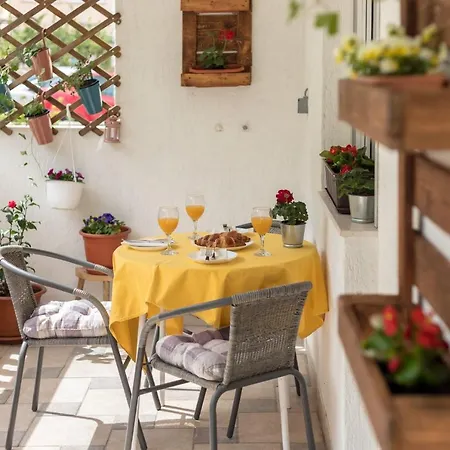 Apartman Apartman Kiara Hana