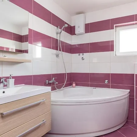 Apartman Apartman Kiara Hana