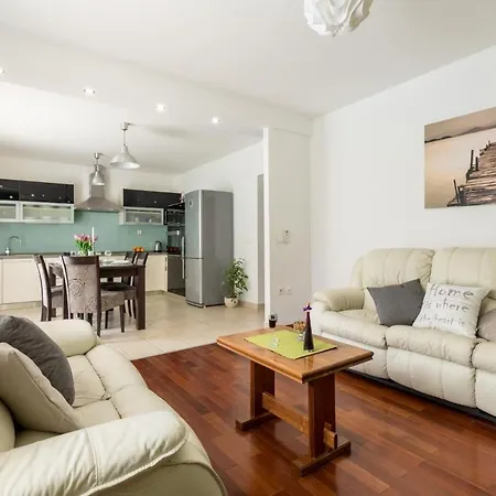 Apartman Kiara Hana Apartment